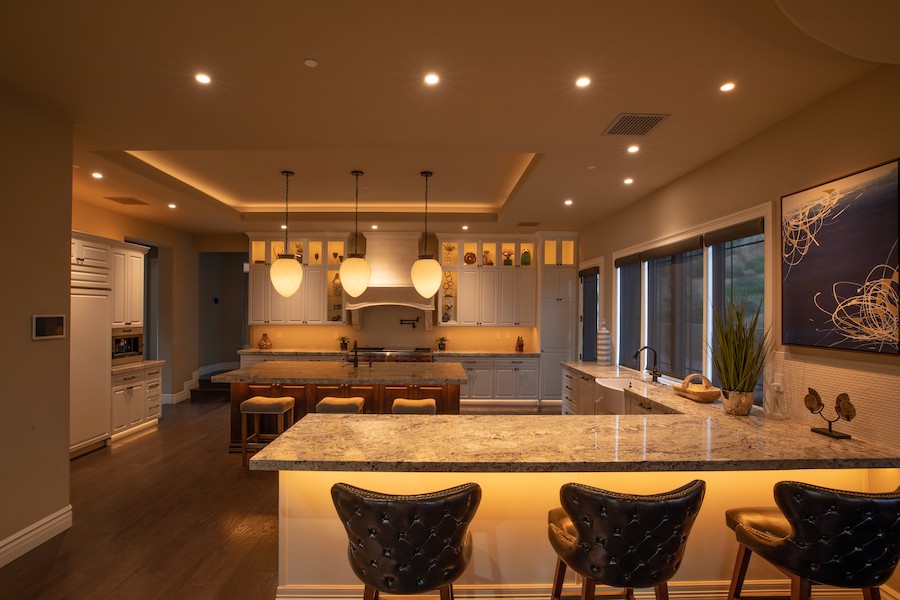 the-top-5-benefits-of-smart-lighting-control-for-luxury-homes